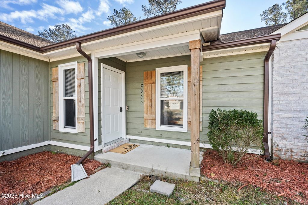 Photo of 2000 Hunters Ridge Drive, Midway Park, NC 28544 (MLS # 100545854)