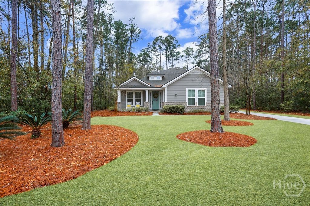 Photo of 26 Lafayette Drive, Richmond Hill, GA 31324 (MLS # SA349845)