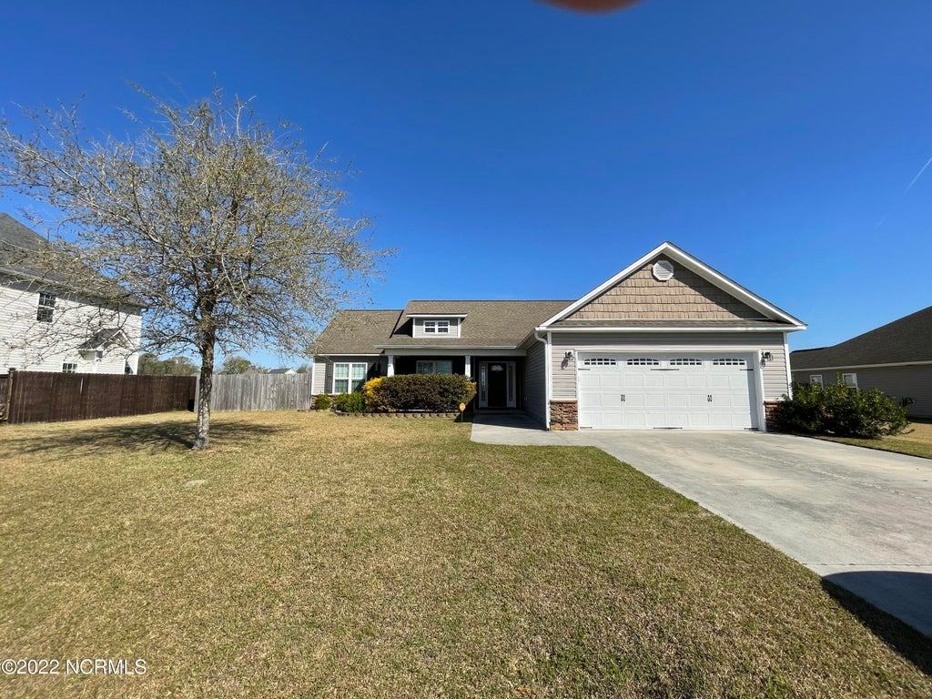 Photo of 113 Cypress Manor Court, Jacksonville, NC 28540 (MLS # 100605252)