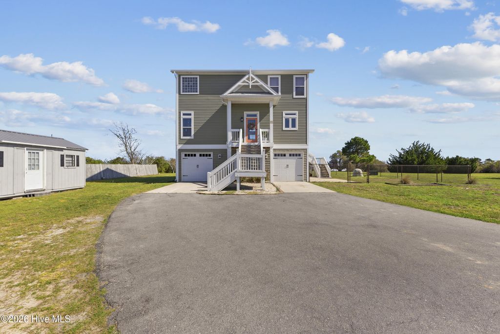 Photo of 345 Twin Oaks Drive, Hampstead, NC 28443 (MLS # 100567748)