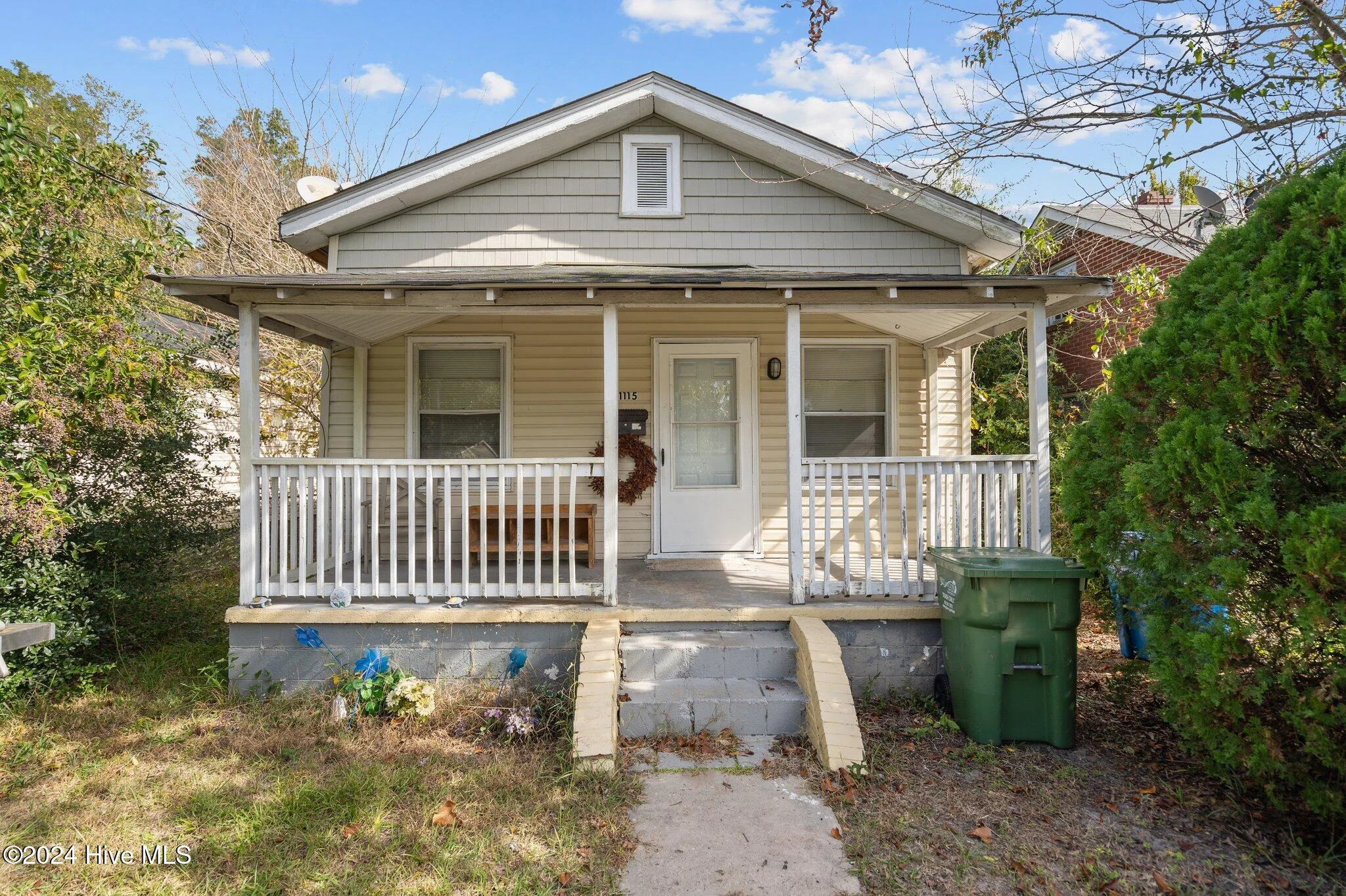 1115 S 6th Street