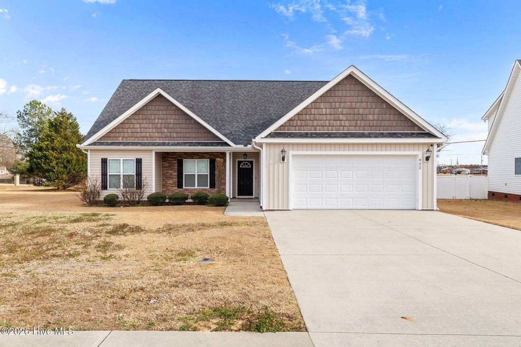 Photo of 422 Kingston Circle, Goldsboro, NC 27530 (MLS # 100555369)