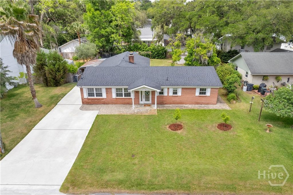 Photo of 52 Romney Place, Savannah, GA 31406 (MLS # SA354540)