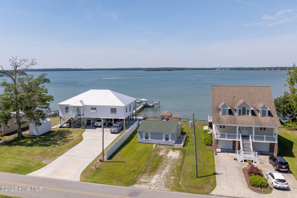 Photo of 201 Riverside Drive, Sneads Ferry, NC 28460 (MLS # 100579925)