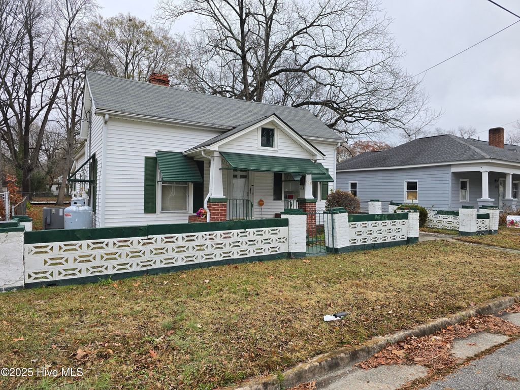 Photo of 508 E Holly Street, Rocky Mount, NC 27801 (MLS # 100544352)