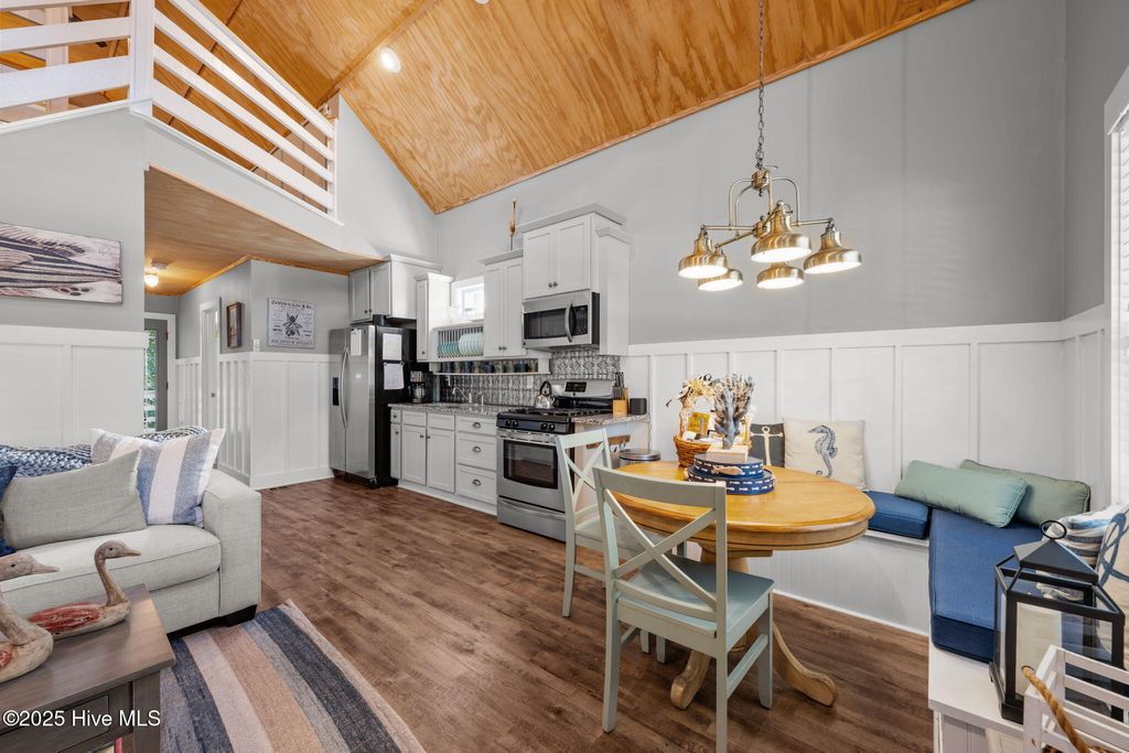 Photo of 999 Mill Creek Drive, Minnesott Beach, NC 28510 (MLS # 100529566)