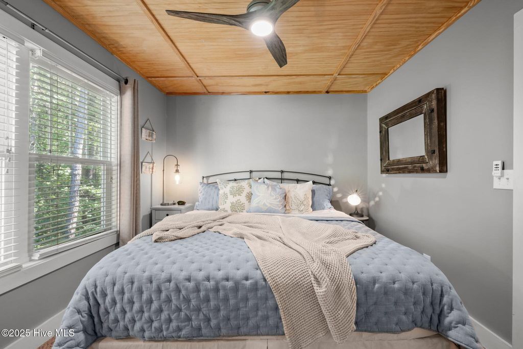 Photo of 999 Mill Creek Drive, Minnesott Beach, NC 28510 (MLS # 100529566)