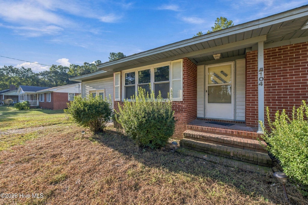 Photo of 104 Live Oak Drive NE, Leland, NC 28451 (MLS # 100611960)
