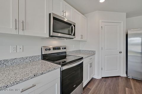 Tiny photo for 1221 Inner Banks Lane #464, Jacksonville, NC 28546 (MLS # 100546498)