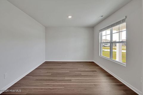 Tiny photo for 1221 Inner Banks Lane #464, Jacksonville, NC 28546 (MLS # 100546498)