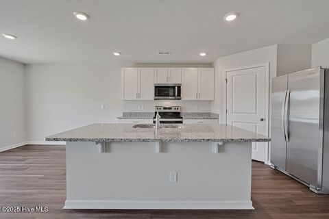 Tiny photo for 1221 Inner Banks Lane #464, Jacksonville, NC 28546 (MLS # 100546498)