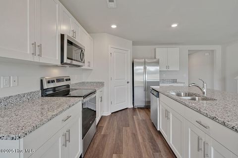 Tiny photo for 1221 Inner Banks Lane #464, Jacksonville, NC 28546 (MLS # 100546498)