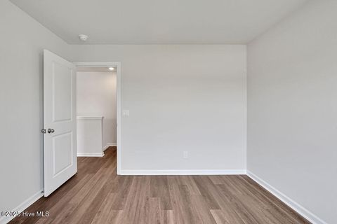 Tiny photo for 1221 Inner Banks Lane #464, Jacksonville, NC 28546 (MLS # 100546498)