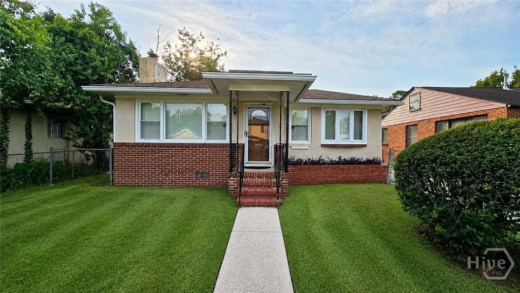 Photo of 916 Carver Street, Savannah, GA 31415 (MLS # SA362649)