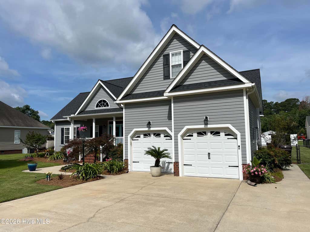Photo of 219 Maddux Drive, Pikeville, NC 27863 (MLS # 100582978)