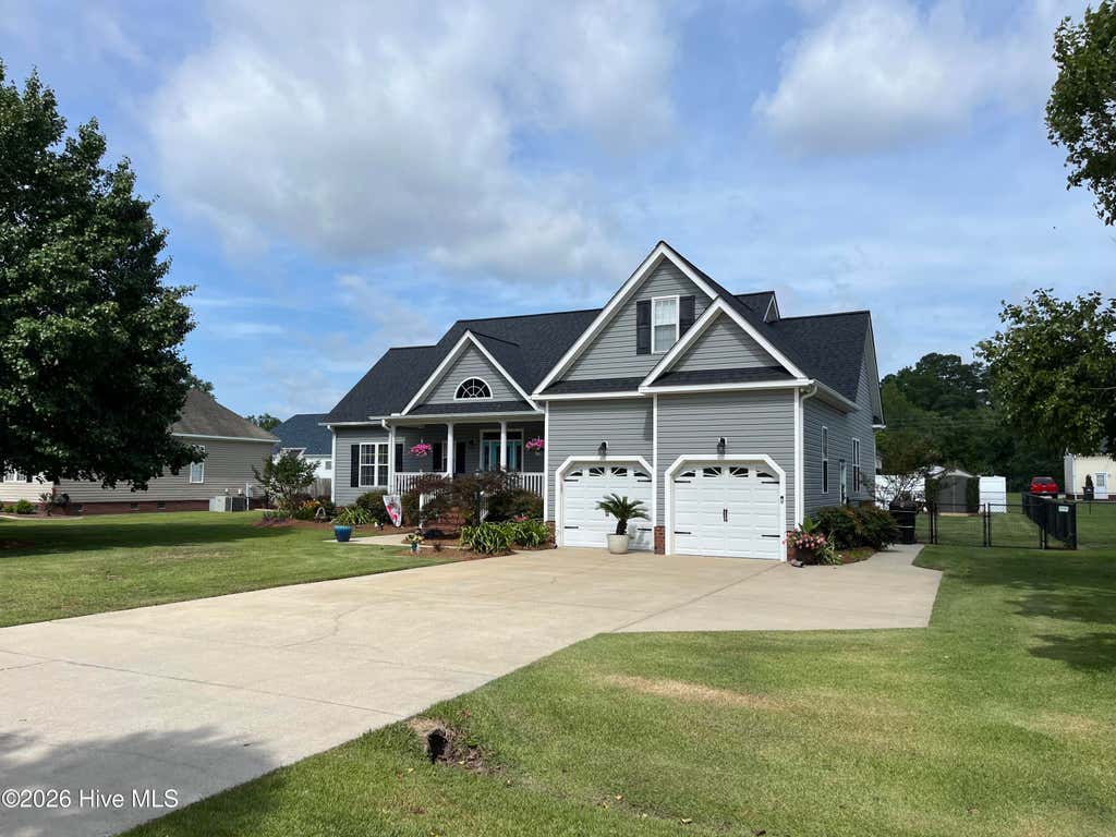 Photo of 219 Maddux Drive, Pikeville, NC 27863 (MLS # 100582978)