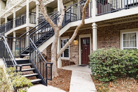 Condo For Sale - 660 Barnett Shoals Road #212<br/> Athens, GA 30605