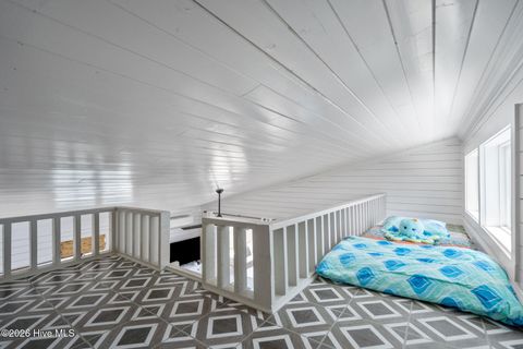 Tiny photo for 618 N Topsail Drive, Surf City, NC 28445 (MLS # 100560357)