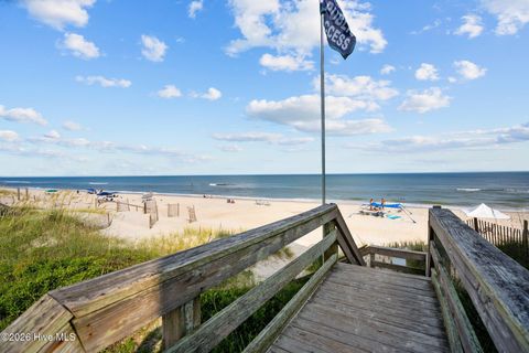 Tiny photo for 618 N Topsail Drive, Surf City, NC 28445 (MLS # 100560357)
