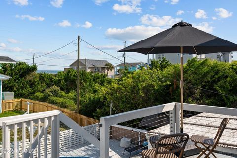 Tiny photo for 618 N Topsail Drive, Surf City, NC 28445 (MLS # 100560357)