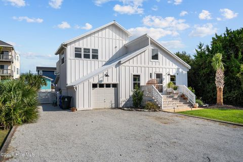 Tiny photo for 618 N Topsail Drive, Surf City, NC 28445 (MLS # 100560357)