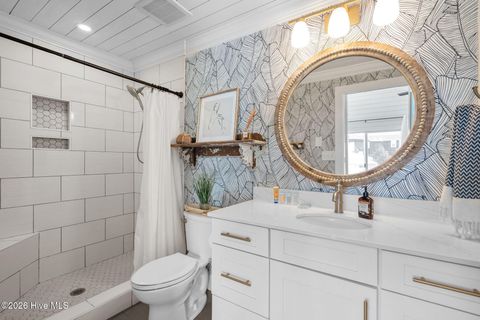 Tiny photo for 618 N Topsail Drive, Surf City, NC 28445 (MLS # 100560357)