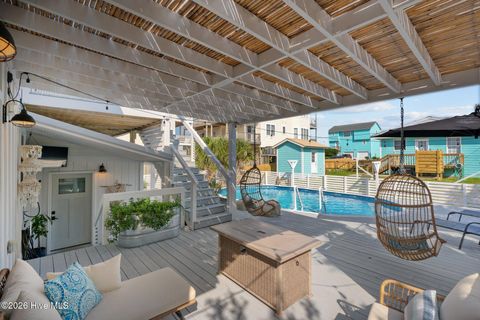 Tiny photo for 618 N Topsail Drive, Surf City, NC 28445 (MLS # 100560357)