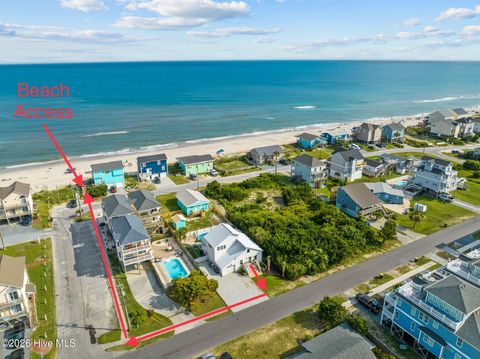 Tiny photo for 618 N Topsail Drive, Surf City, NC 28445 (MLS # 100560357)