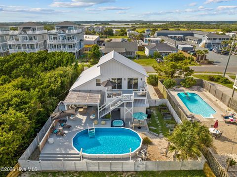 Tiny photo for 618 N Topsail Drive, Surf City, NC 28445 (MLS # 100560357)