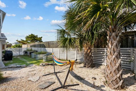 Tiny photo for 618 N Topsail Drive, Surf City, NC 28445 (MLS # 100560357)