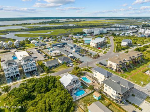 Tiny photo for 618 N Topsail Drive, Surf City, NC 28445 (MLS # 100560357)