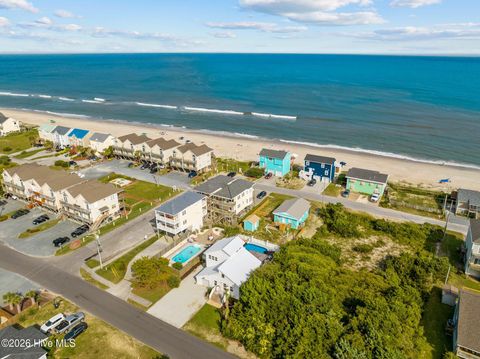 Tiny photo for 618 N Topsail Drive, Surf City, NC 28445 (MLS # 100560357)