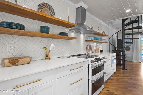 Tiny photo for 618 N Topsail Drive, Surf City, NC 28445 (MLS # 100560357)