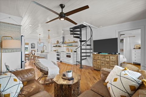 Tiny photo for 618 N Topsail Drive, Surf City, NC 28445 (MLS # 100560357)