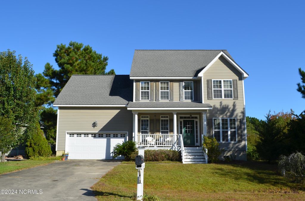 Photo of 134 Madison Bay Drive, Beaufort, NC 28516 (MLS # 100472320)