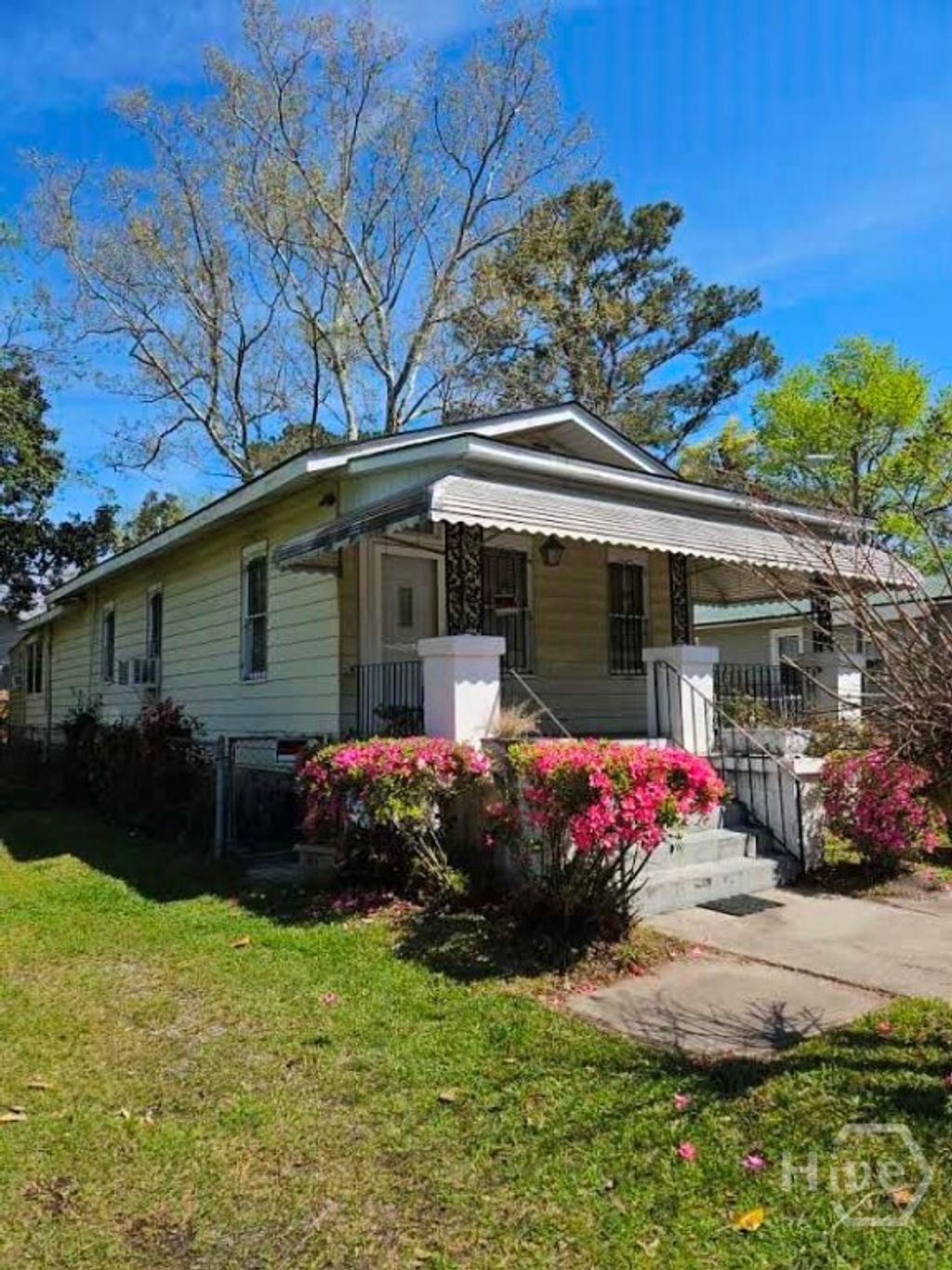 Photo of 906 E 38th Street, Savannah, GA 31401 (MLS # SA351467)