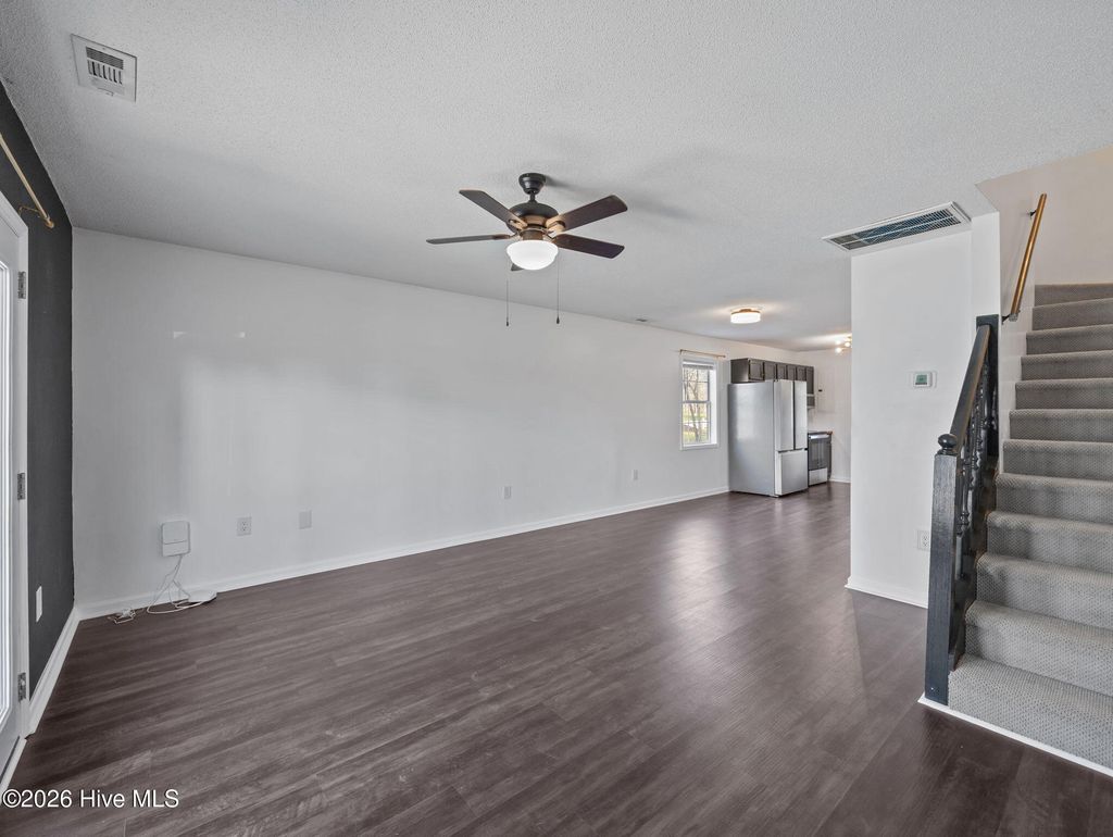 Photo of 92 Shoreline Drive, Jacksonville, NC 28540 (MLS # 100563237)