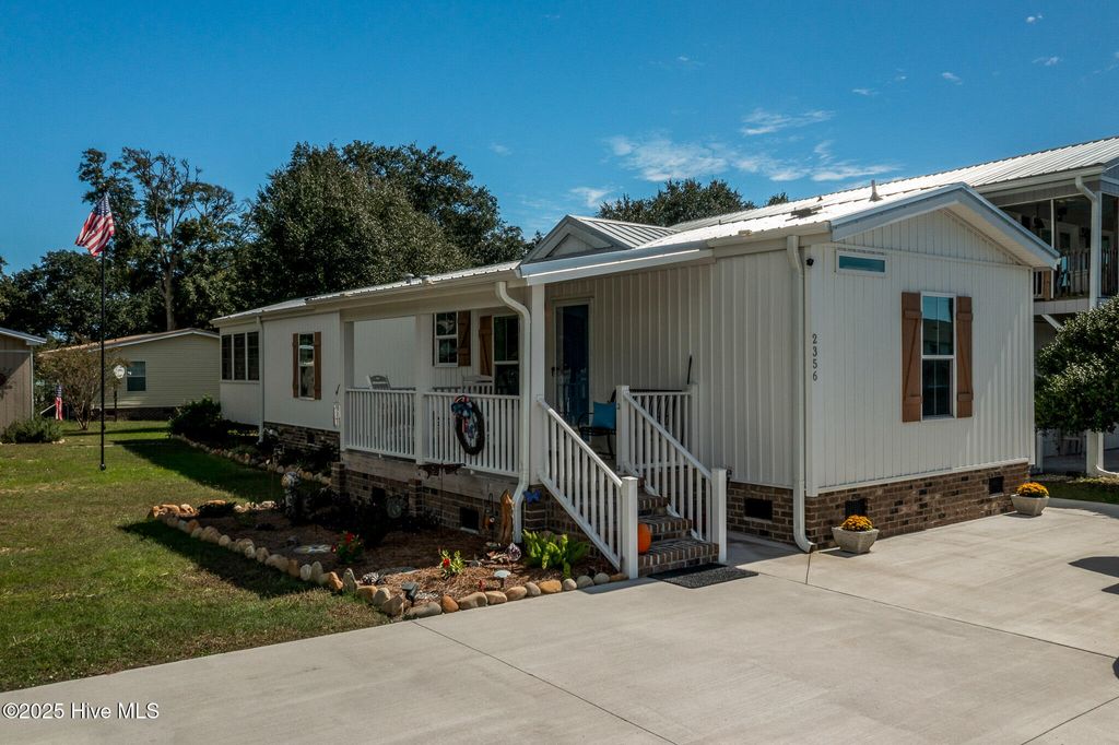 Photo of 2356 W Tanglewood Drive SW, Supply, NC 28462 (MLS # 100535195)