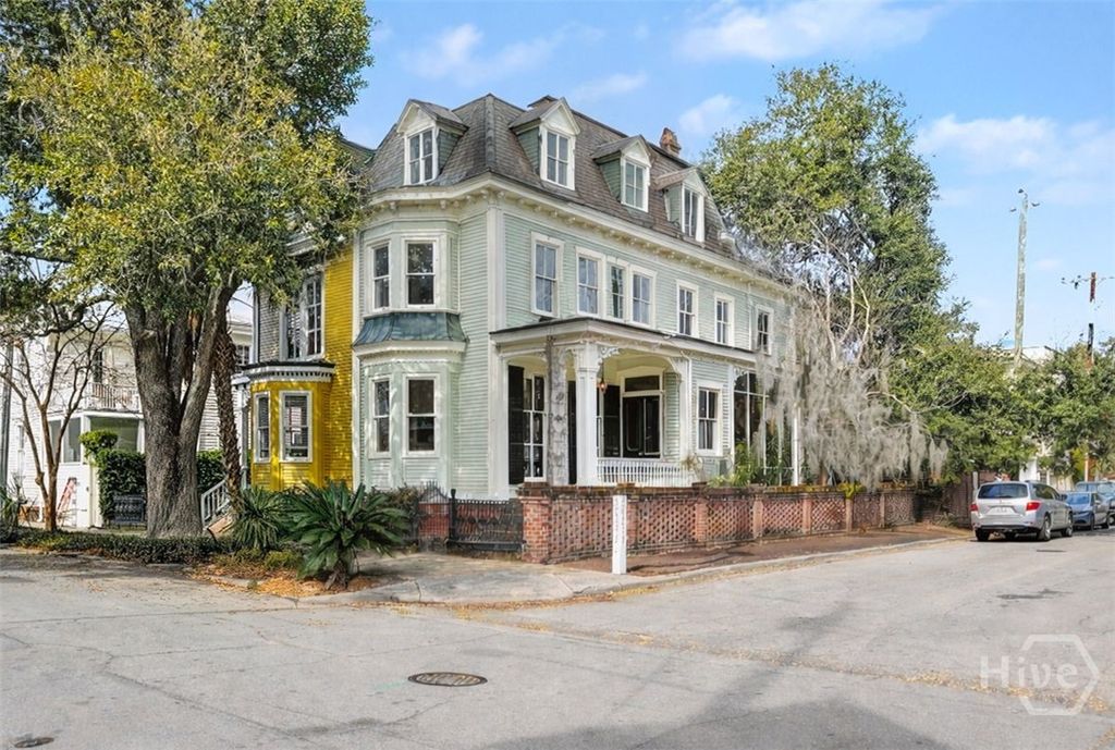 Photo of 114 W Bolton Street, Savannah, GA 31401 (MLS # SA348225)