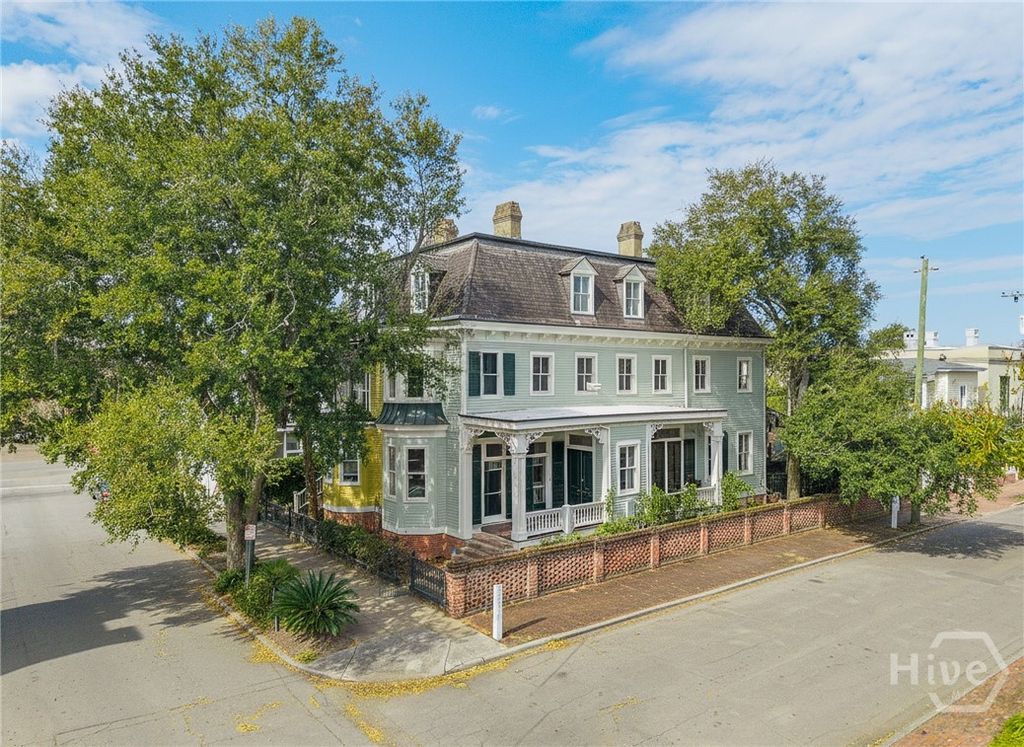 Photo of 114 W Bolton Street, Savannah, GA 31401 (MLS # SA348225)