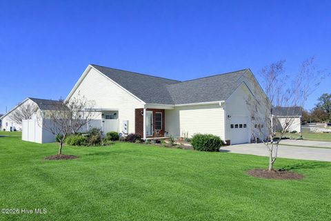 Townhouse For Sale - 2050 Briarwood Drive<br/> Lenoir County, Kinston, NC 28501