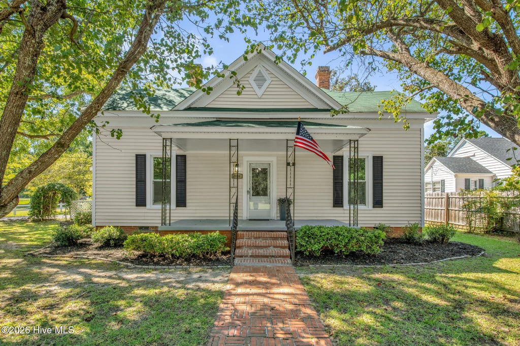 Photo of 806 W Roseboro Street, Roseboro, NC 28382 (MLS # 100604601)