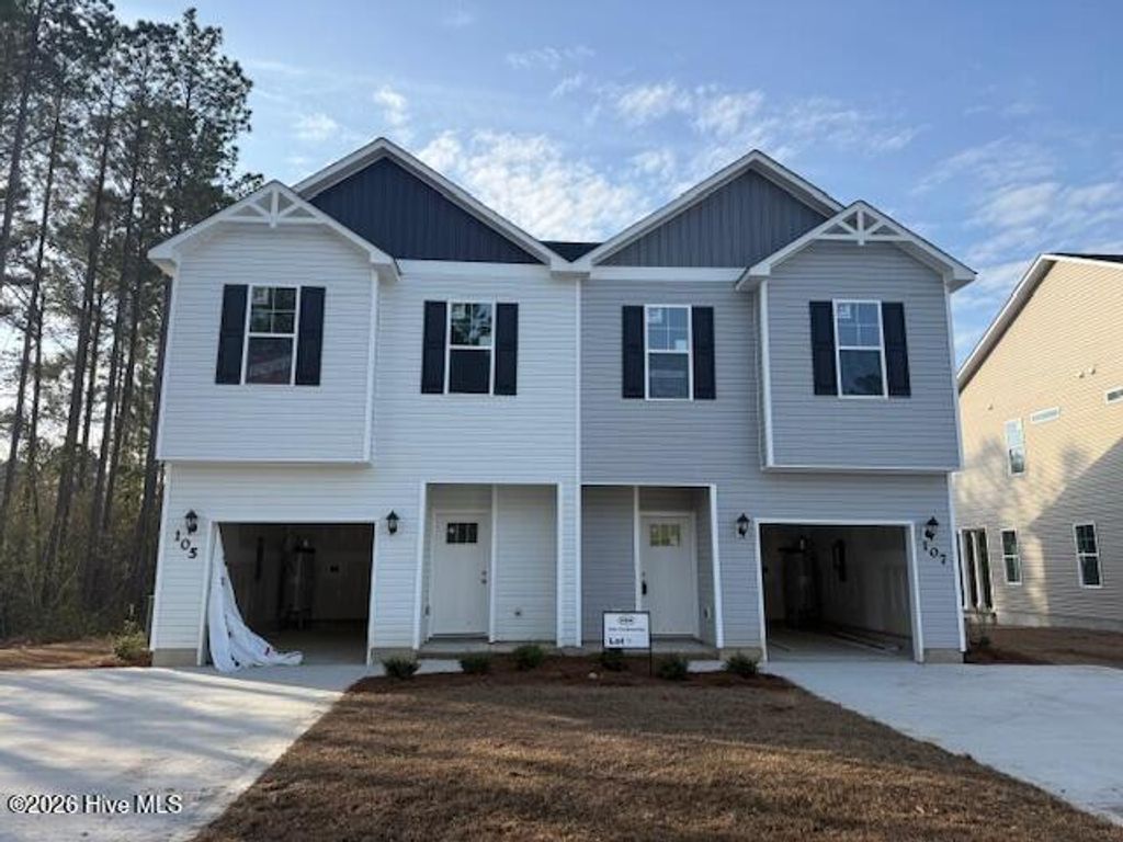 Photo of 107 Crab Claw Spit Lane, Jacksonville, NC 28546 (MLS # 100541227)