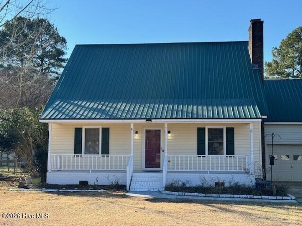 Photo of 567 Ridge Drive, Winterville, NC 28590 (MLS # 100548222)