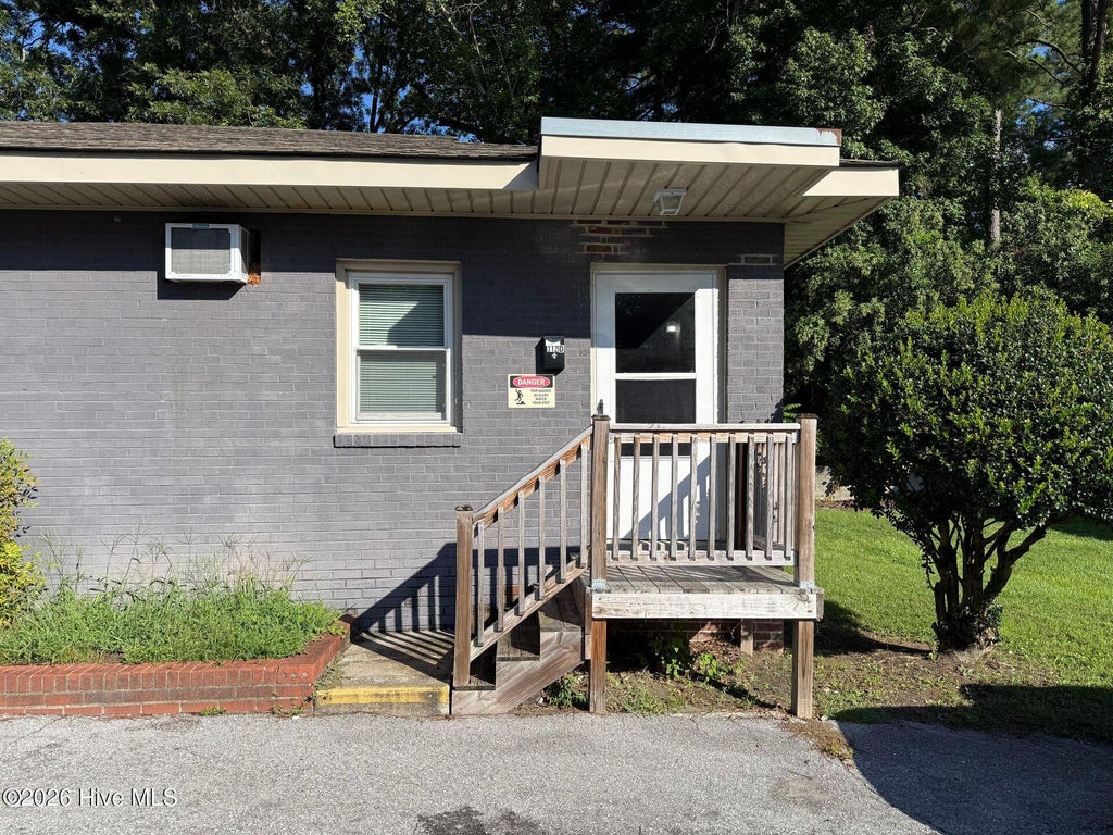 Photo of 312 Roosevelt Road #D, Jacksonville, NC 28540 (MLS # 100600316)