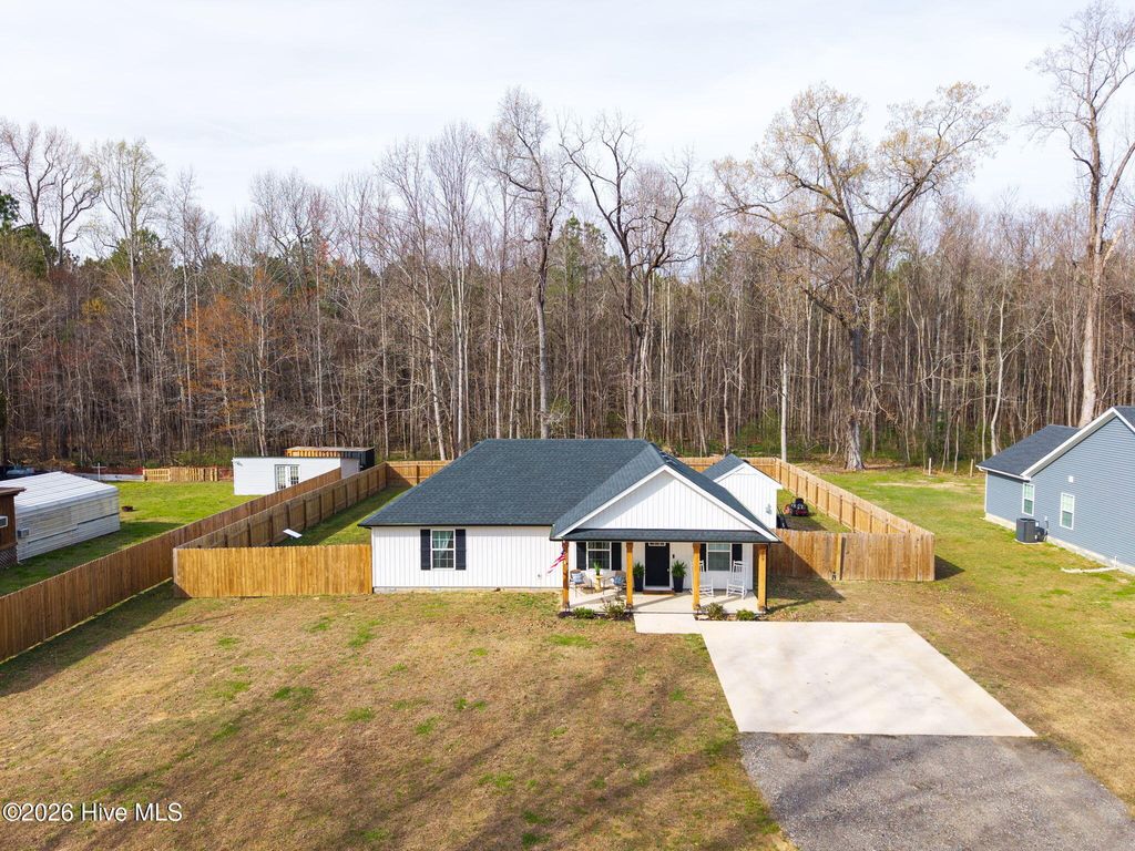 Photo of 209 Newbern Drive, Knotts Island, NC 27950 (MLS # 100560912)