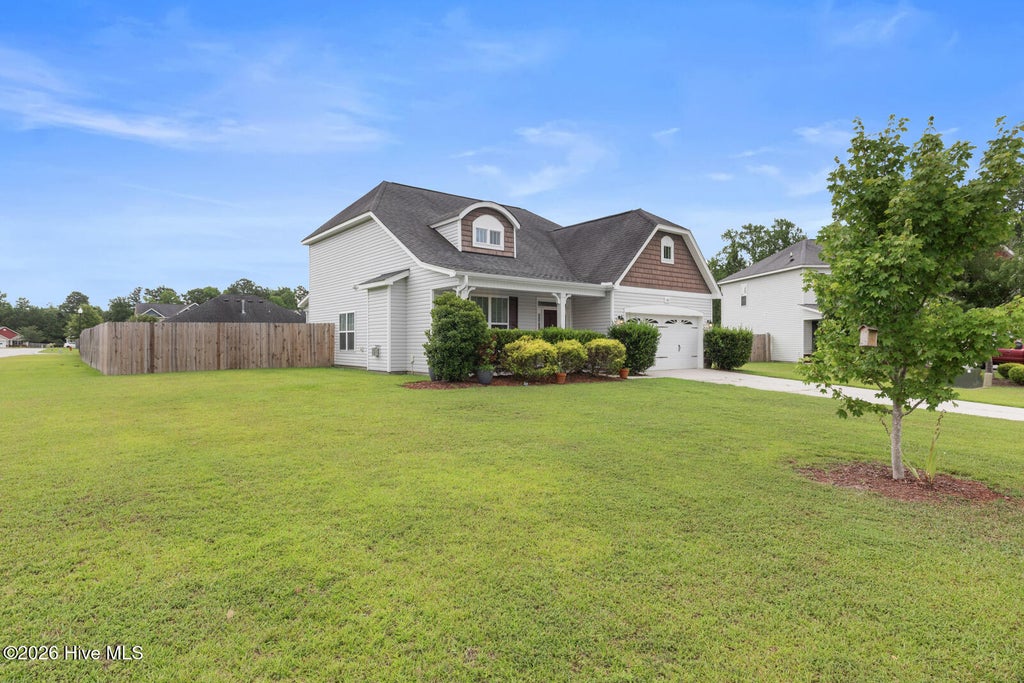 Photo of 401 Ragged Point Court, Jacksonville, NC 28546 (MLS # 100593615)