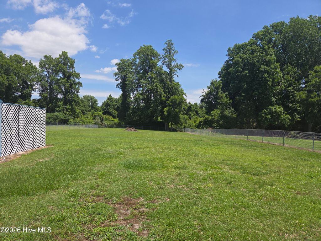 Photo of 1133 S Parker Road, Holly Ridge, NC 28445 (MLS # 100577914)