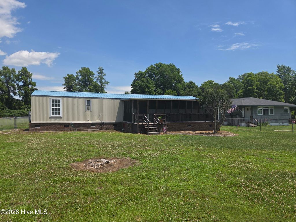 Photo of 1133 S Parker Road, Holly Ridge, NC 28445 (MLS # 100577914)