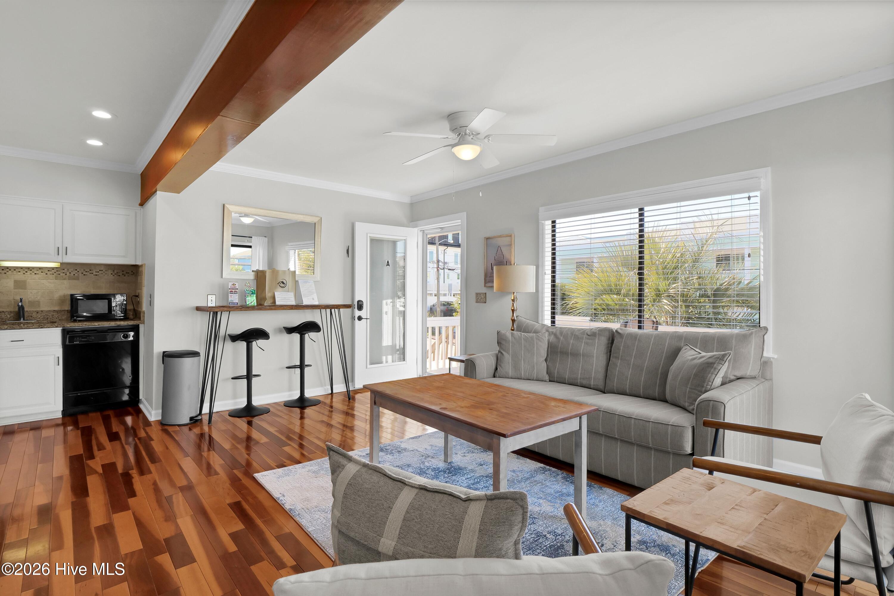 1 E Columbia Street Unit A